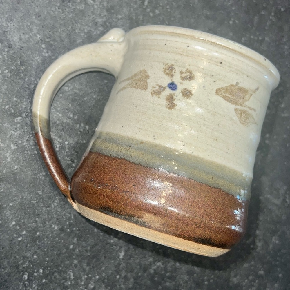 Vtg 1984 Hand-Thrown Signed  Neher Art Pottery Mug